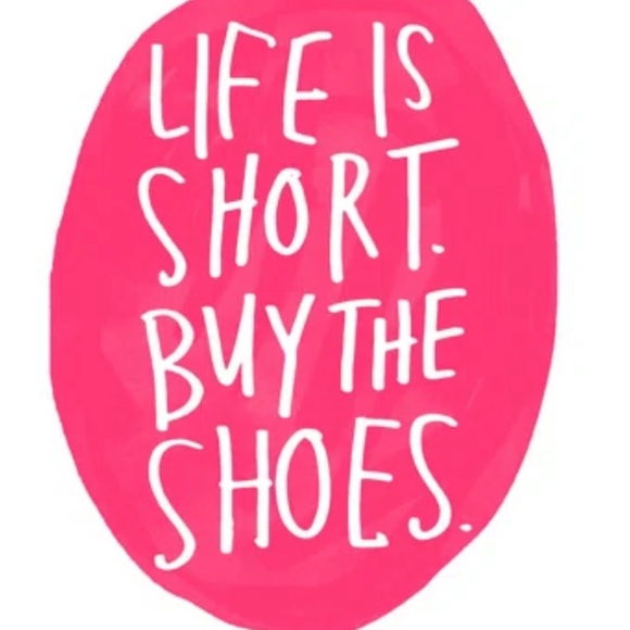 Meet your Posher, Lore🙋🏻‍♀️🙋🏻‍♀️🙋🏻‍♀️🌸🌸❤️❤️ - Picture 5 of 9